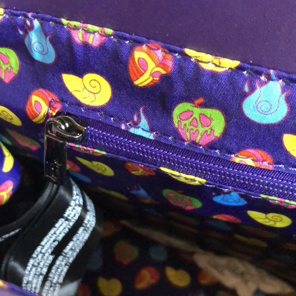 Disney LOUNGEFLY VILLAINS Crossbody Bag - Picture 12 of 16
